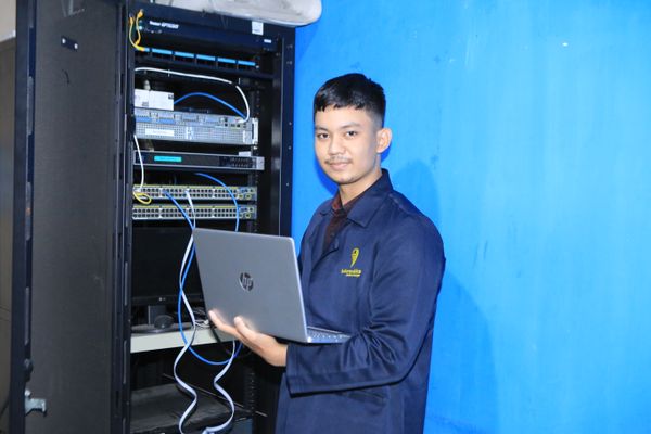 featured image thumbnail for post Kursus Networking Cisco di Areta Training Center, Bekal Sukses di Dunia Digital