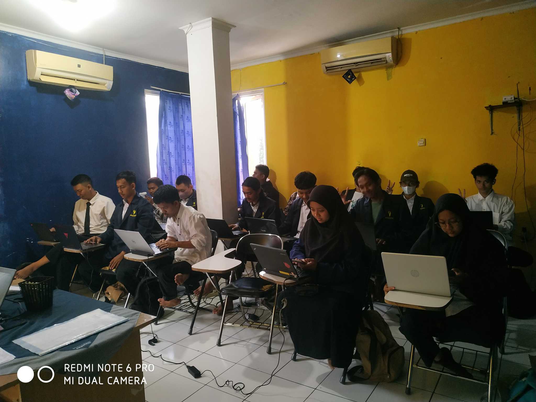 Kampus Full Praktik